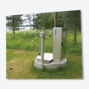 Virtaamamittauksen etäseurantayksikkö maanalaisessa mittakaivossa.